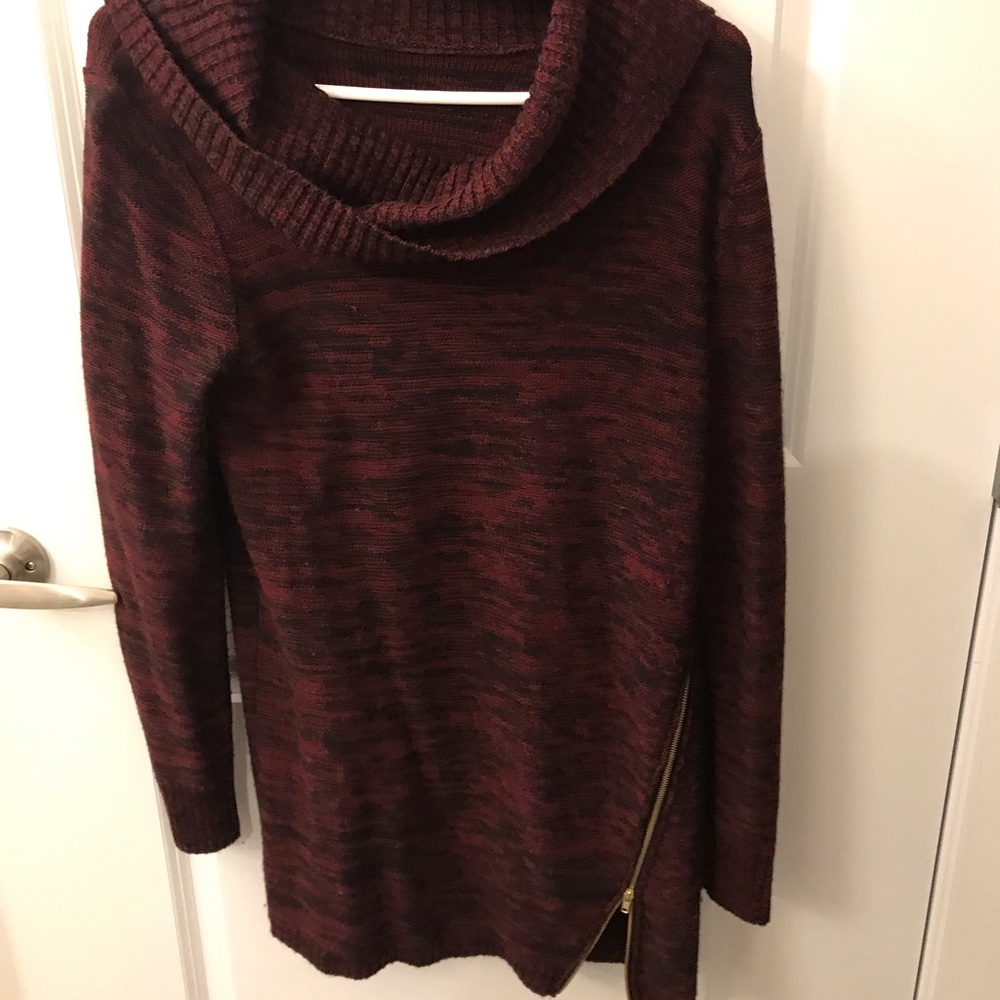 Cowl neck sweater with zipper